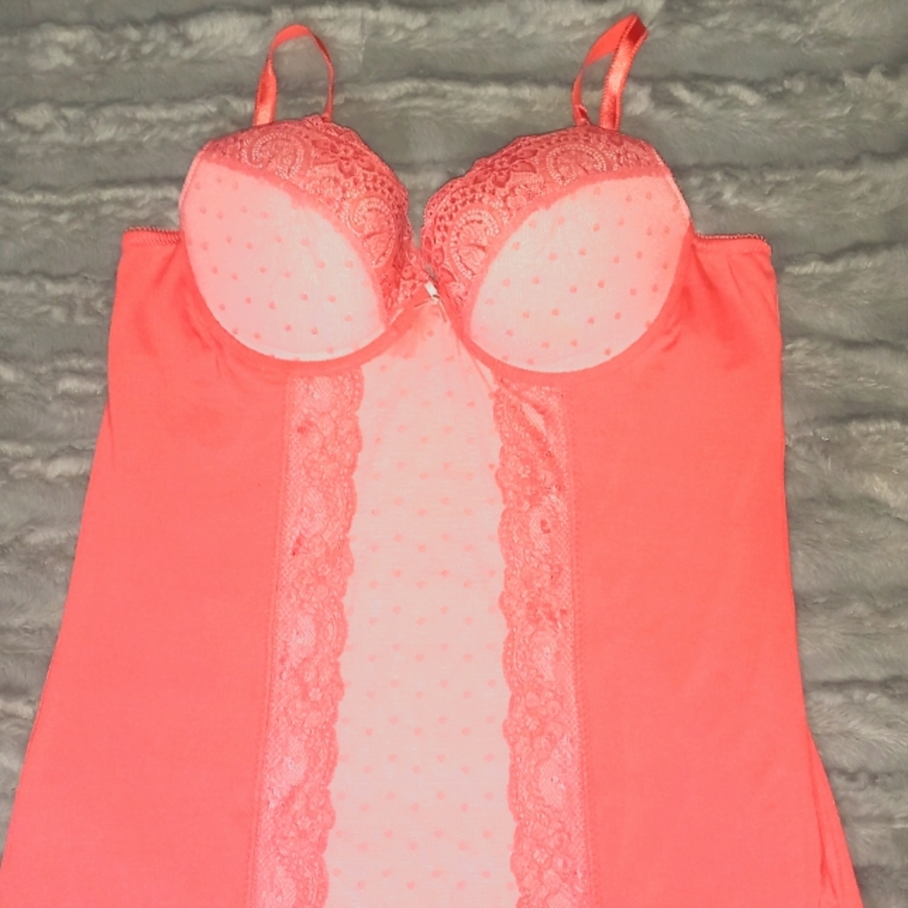 Peach lingerie size large/extra large. Bra size 38D.
